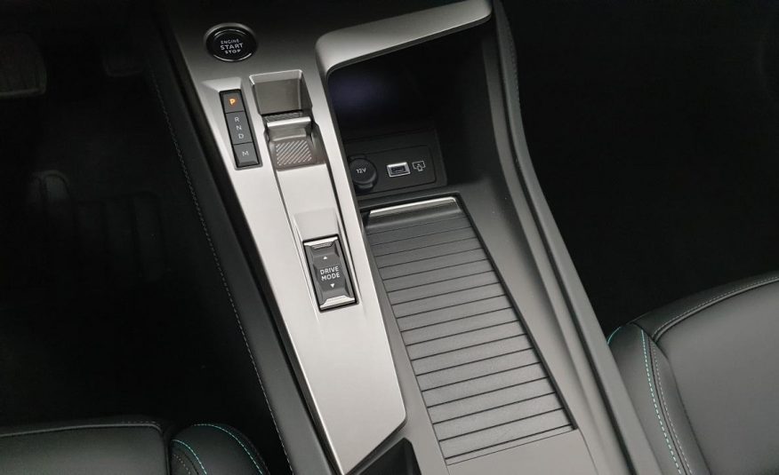 PEUGEOT 308 NOUVELLE 1.2 PURETECH 130CV EAT8 ALLURE PACK + SIEGES CHAUFFANTS + RECHARGE SMARTPHONE