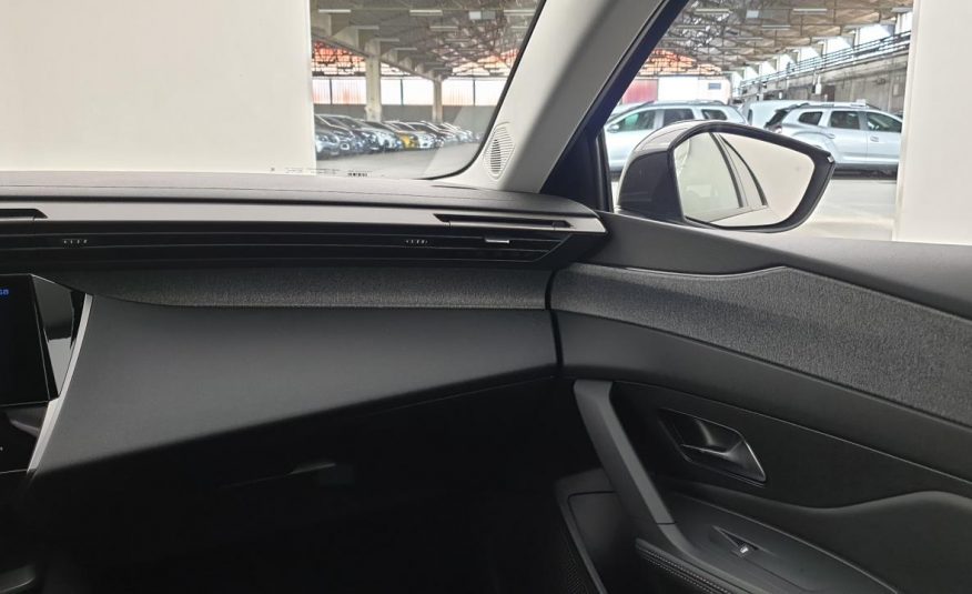 PEUGEOT 308 NOUVELLE 1.2 PURETECH 130CV EAT8 ALLURE PACK + SIEGES CHAUFFANTS + RECHARGE SMARTPHONE