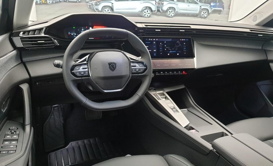 PEUGEOT 308 NOUVELLE 1.2 PURETECH 130CV EAT8 ALLURE PACK + SIEGES CHAUFFANTS + RECHARGE SMARTPHONE