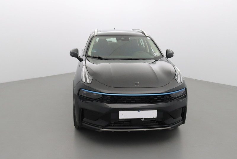 LYNK&CO 01