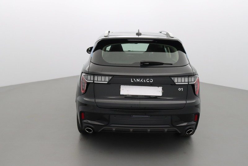 LYNK&CO 01