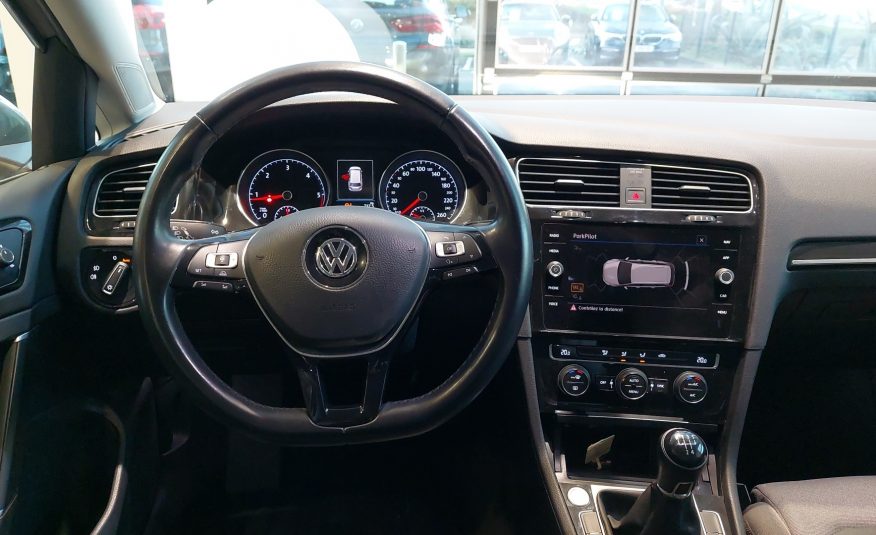 VOLKSWAGEN GOLF SW