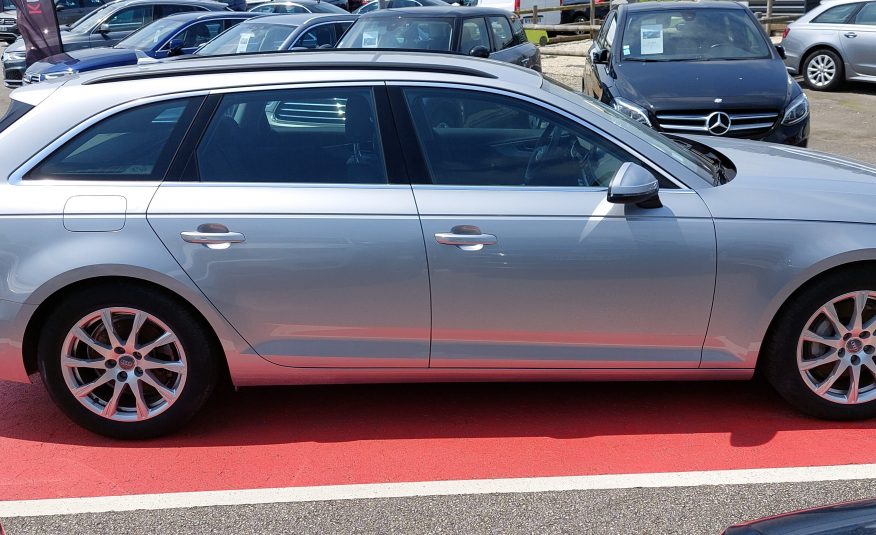 AUDI A4 AVANT